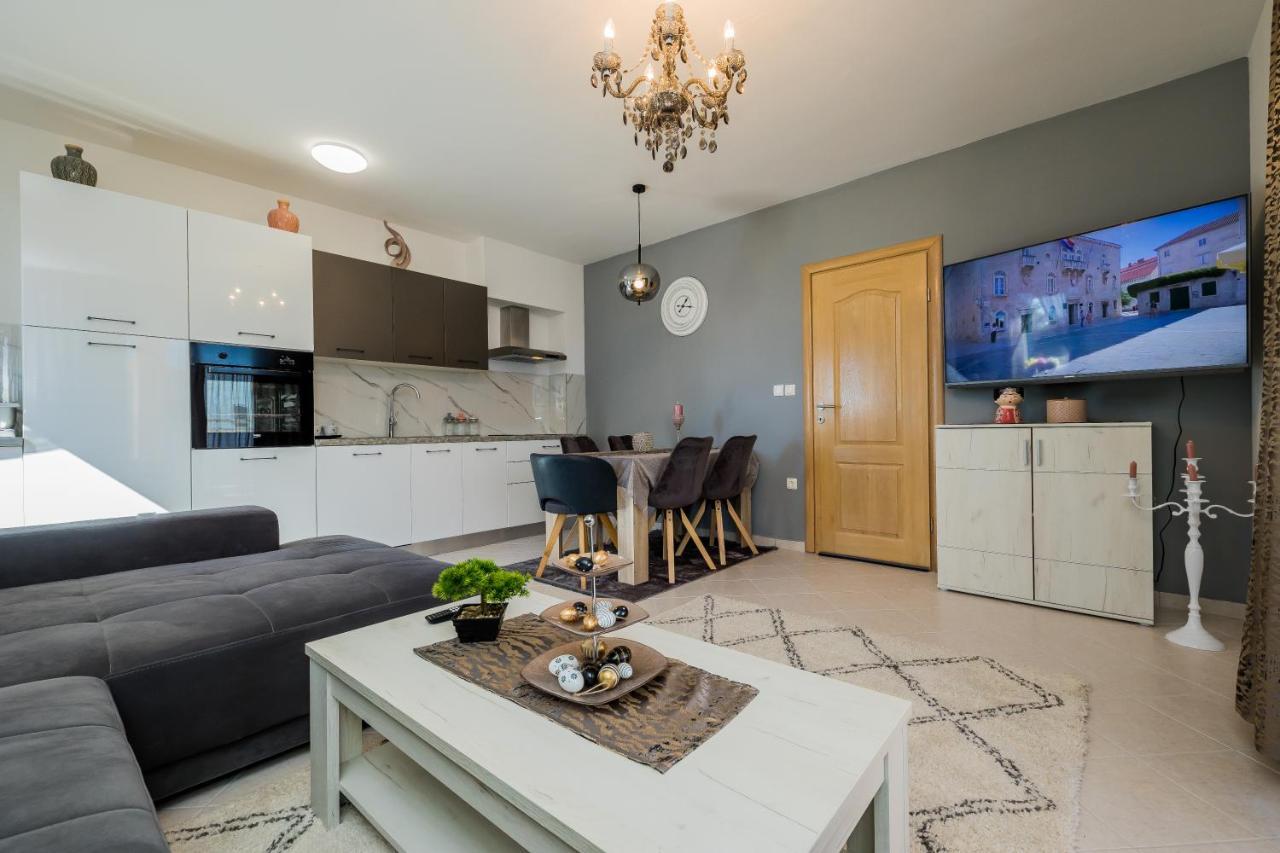 Ivana Apartment Trogir Exterior photo