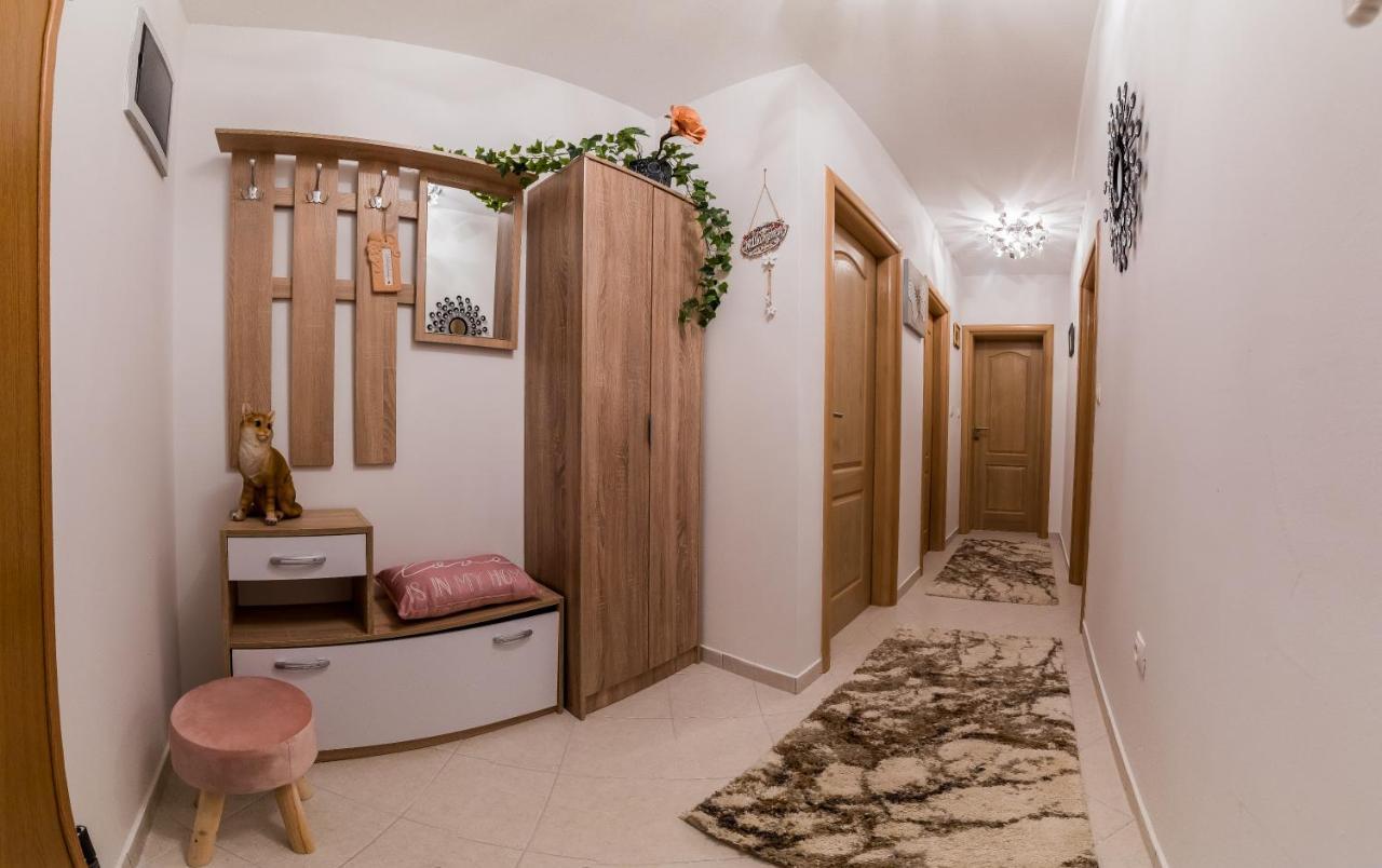 Ivana Apartment Trogir Exterior photo